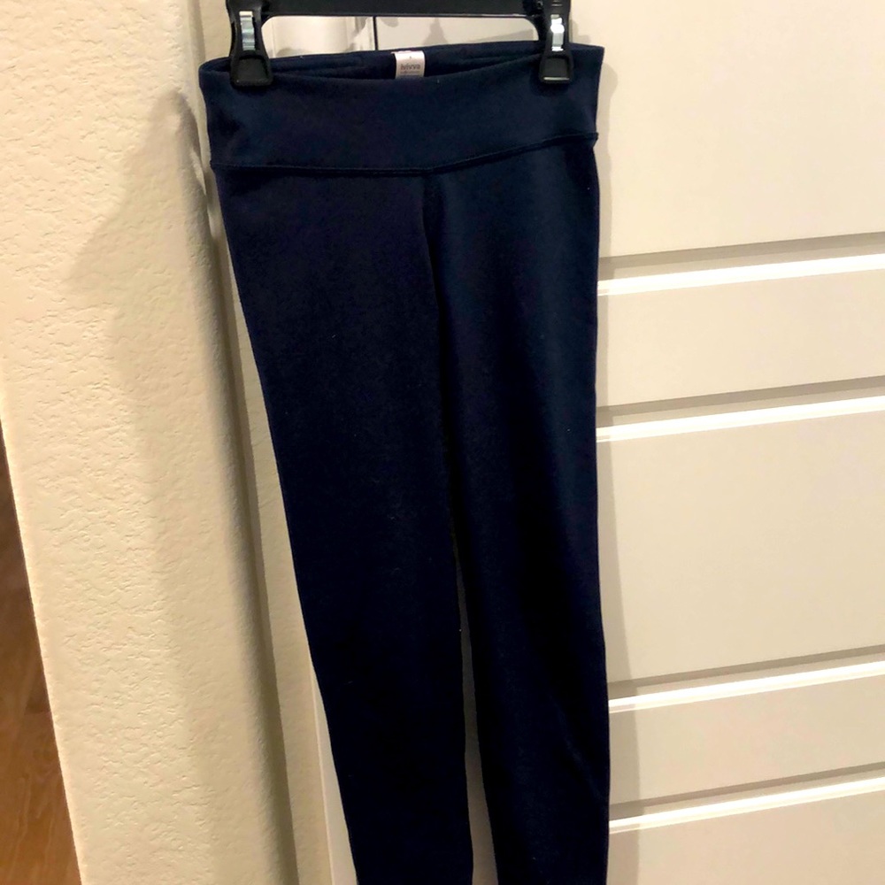 Ivivva navy leggings
